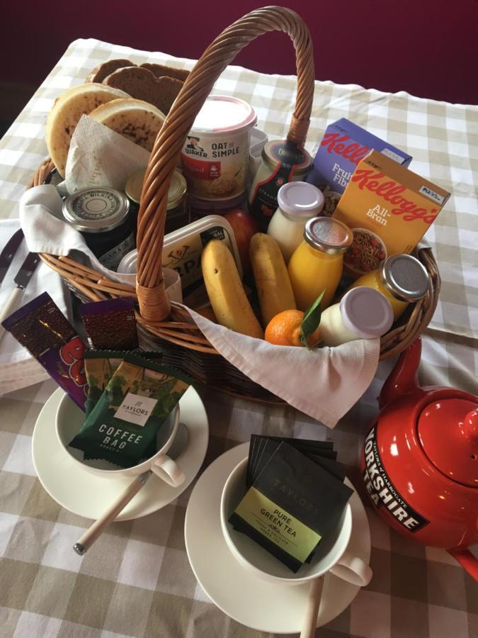 Silsden Pickersgill Manor Farm Bed & Breakfast エクステリア 写真